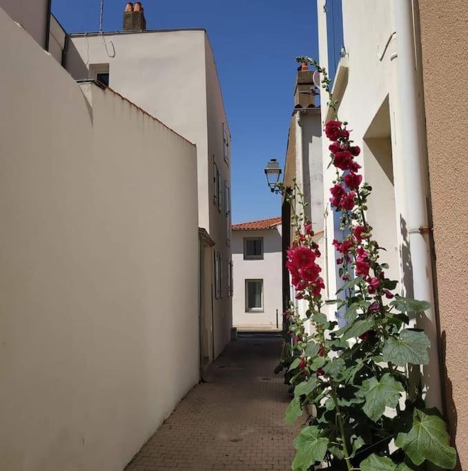 Le Sunny Duplex Hypercentre La Plage A 2 Pas ! Les Sables-d'Olonne Exterior photo